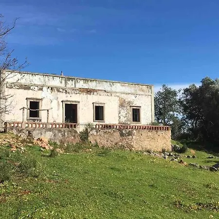 Eco-villa Monte Do Barrocalinho וילה